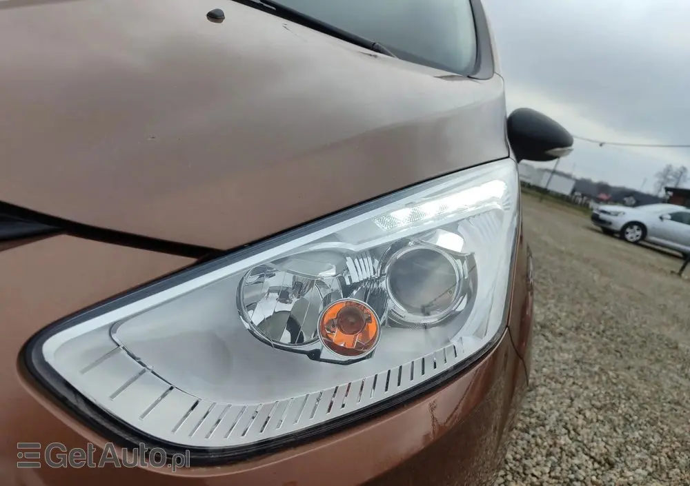 FORD B-MAX 1.4 SYNC Edition