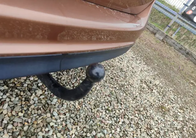 FORD B-MAX 1.4 SYNC Edition