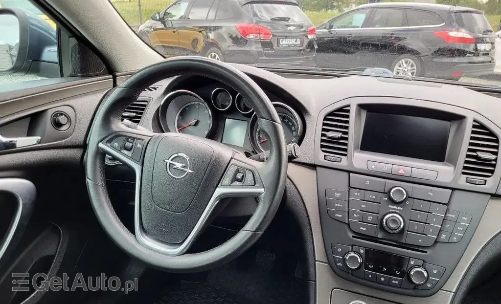 OPEL Insignia 
