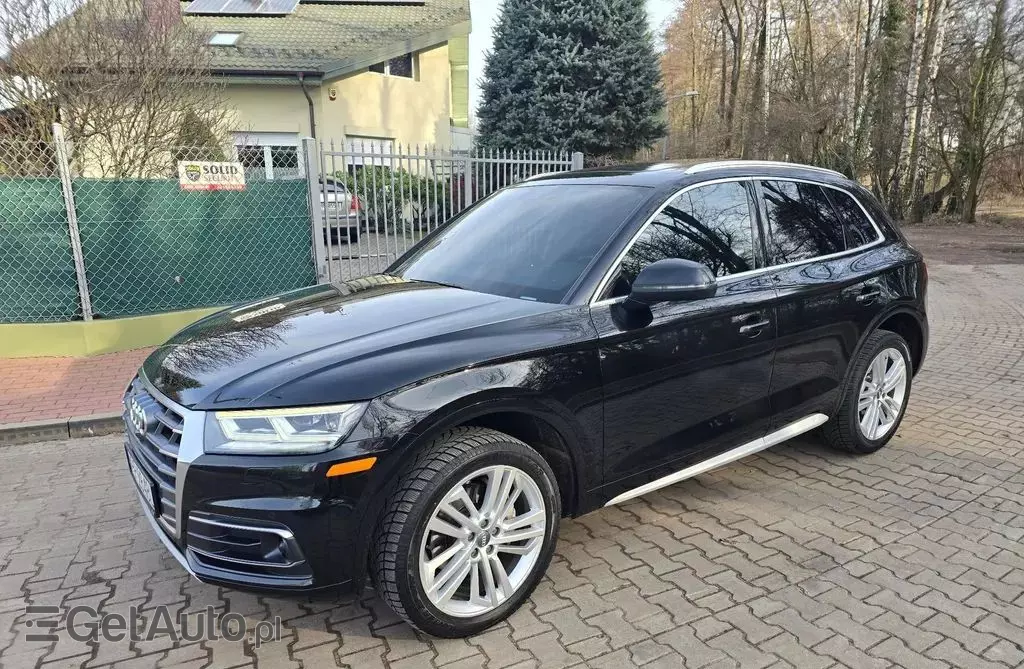 AUDI Q5 