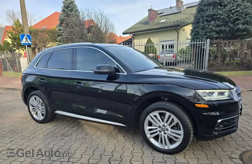 AUDI Q5 