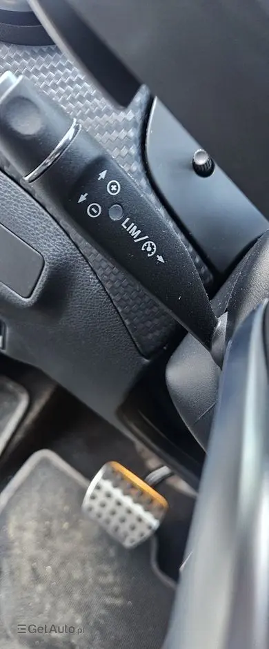 MERCEDES-BENZ Klasa A 200 7G-DCT AMG Line