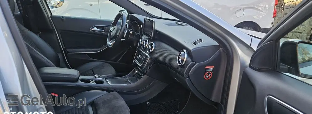 MERCEDES-BENZ Klasa A 200 7G-DCT AMG Line