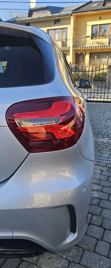 MERCEDES-BENZ Klasa A 200 7G-DCT AMG Line