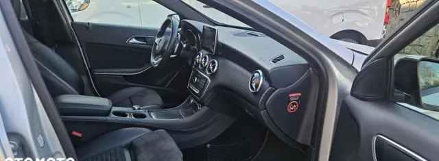 MERCEDES-BENZ Klasa A 200 7G-DCT AMG Line