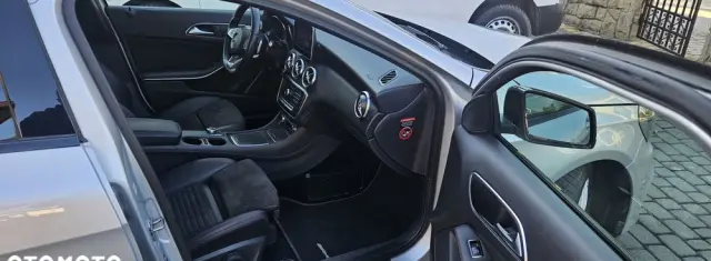 MERCEDES-BENZ Klasa A 200 7G-DCT AMG Line