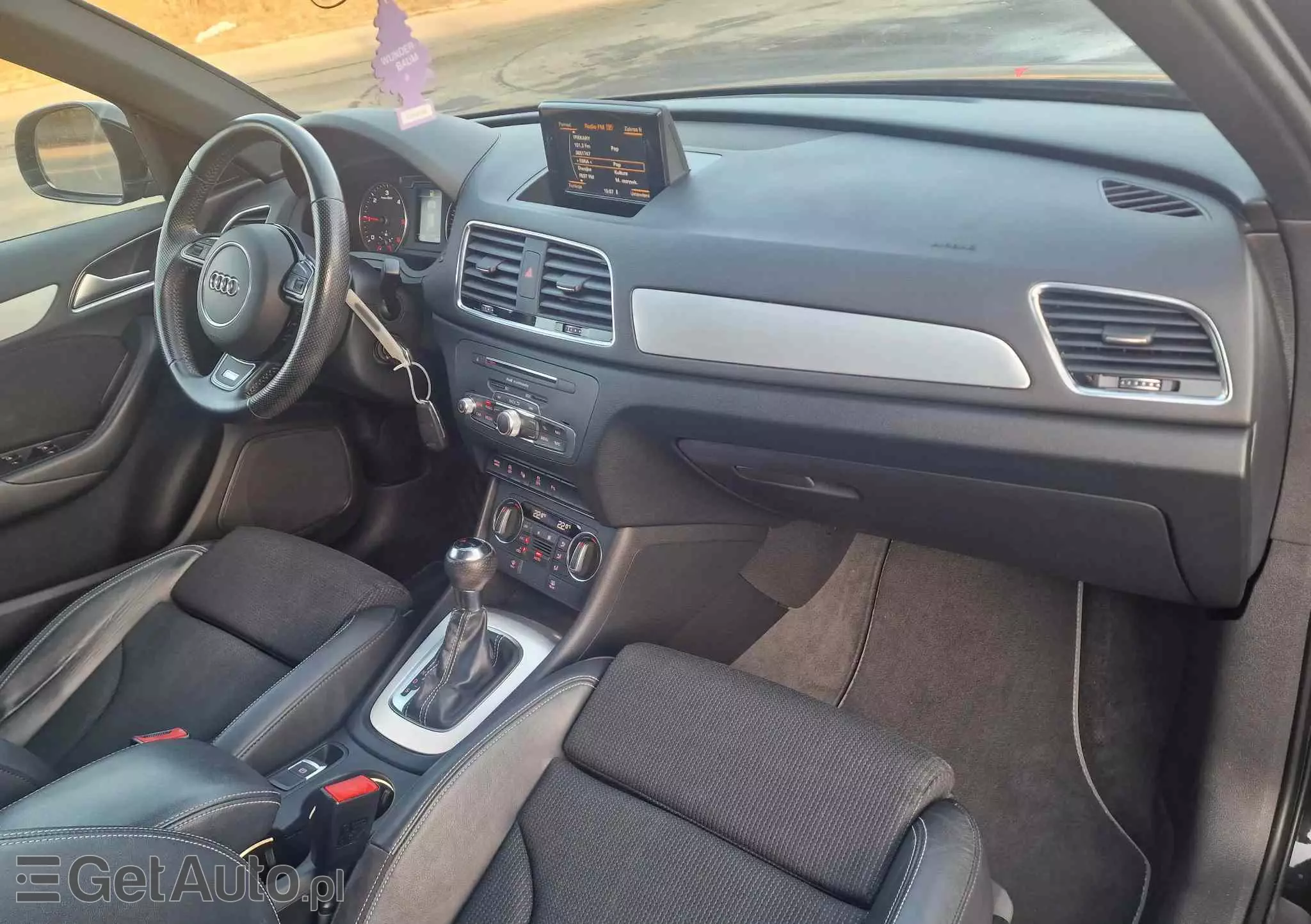 AUDI Q3 2.0 TDI S tronic design