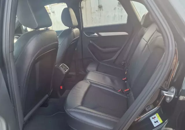 AUDI Q3 2.0 TDI S tronic design