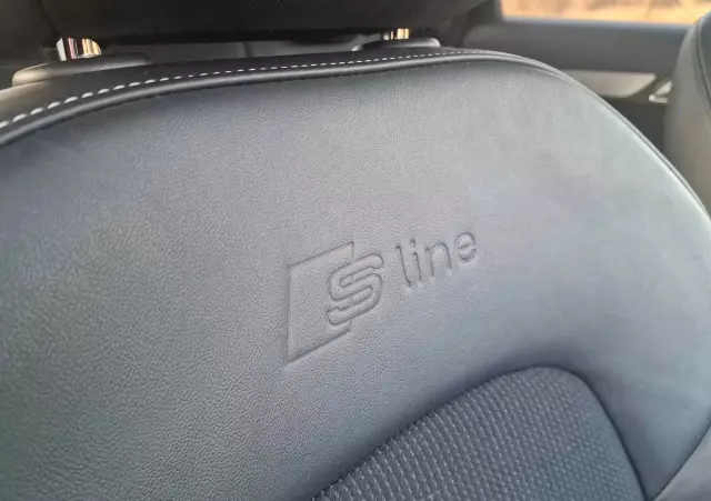 AUDI Q3 2.0 TDI S tronic design