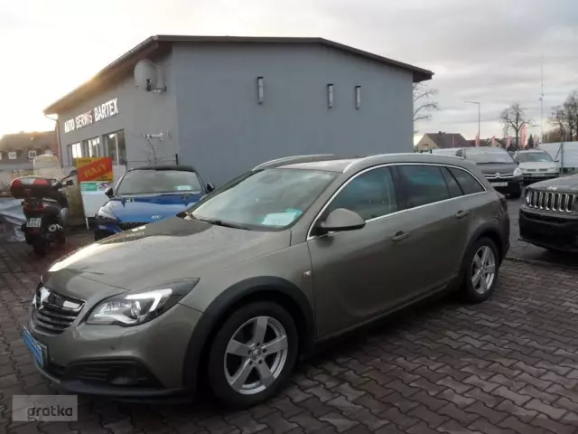 OPEL Insignia 