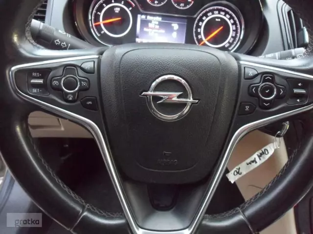 OPEL Insignia 