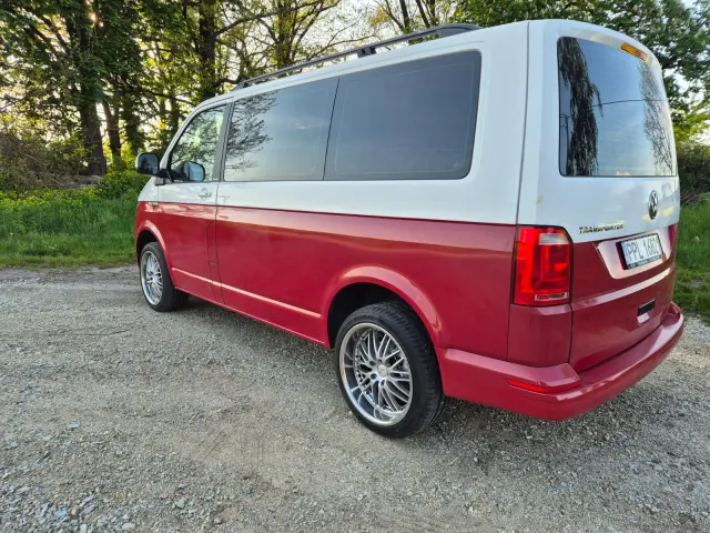 VOLKSWAGEN Transporter 