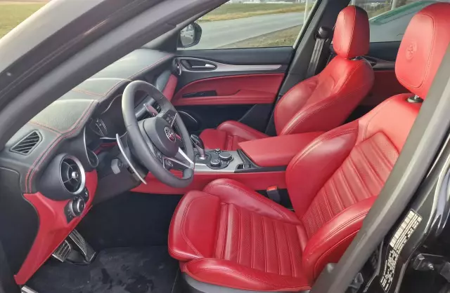 ALFA ROMEO Stelvio 2.0 GME (280 KM) AWD Automatic