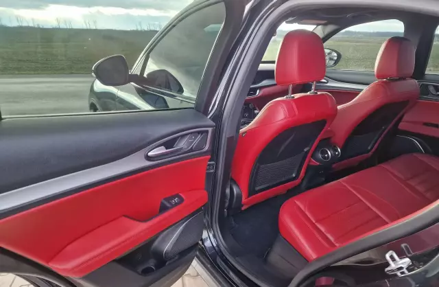 ALFA ROMEO Stelvio 2.0 GME (280 KM) AWD Automatic