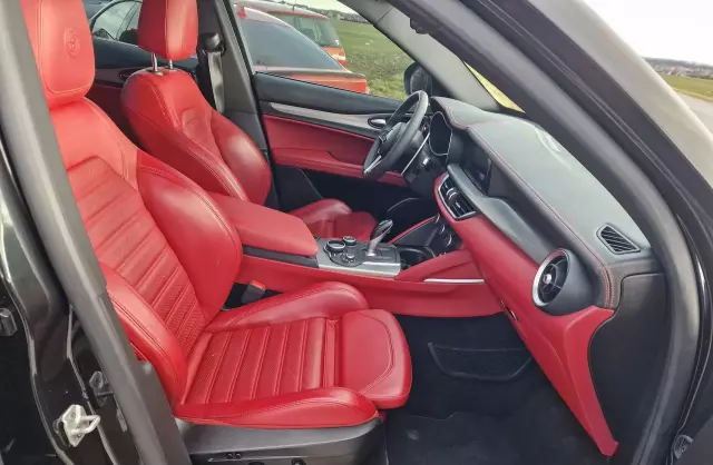 ALFA ROMEO Stelvio 2.0 GME (280 KM) AWD Automatic