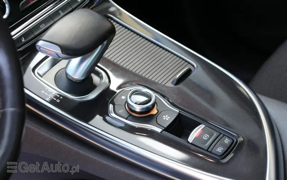 RENAULT Espace TCe 225 EDC GPF LIMITED