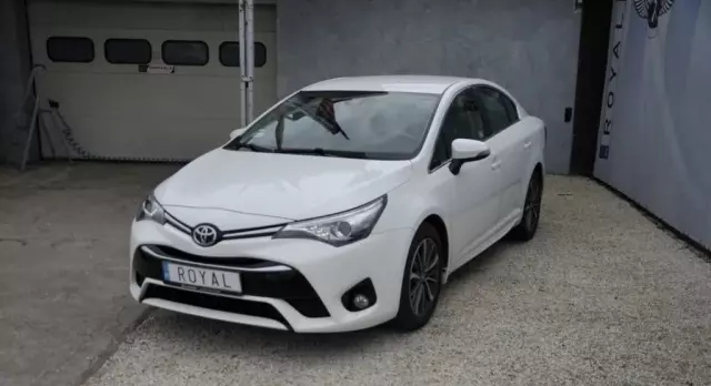 TOYOTA Avensis 