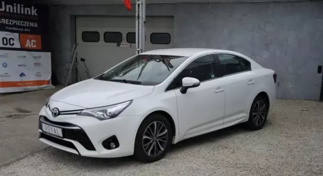 TOYOTA Avensis 