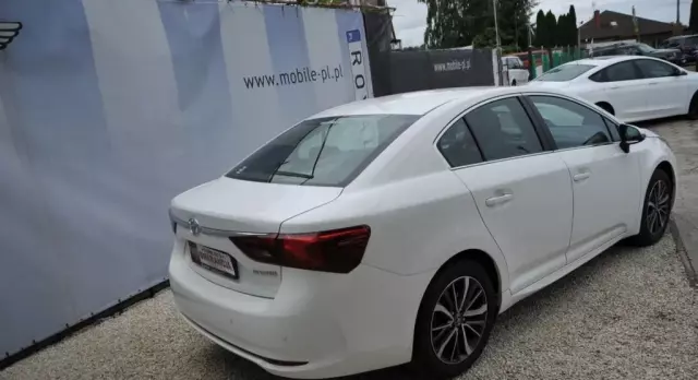 TOYOTA Avensis 