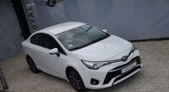 TOYOTA Avensis 