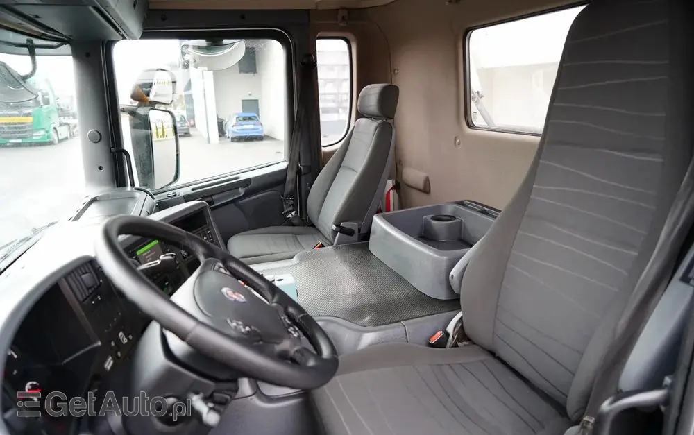 SCANIA P 410 / 8x4 / WYWROTKA 2 STRONNA / HYDROBURTA / BORDMATIC / OPTICRUISE / OPONY 100% / EURO 6 