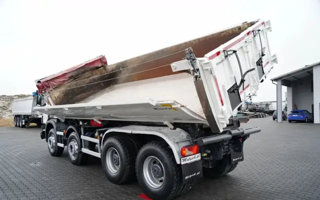 SCANIA P 410 / 8x4 / WYWROTKA 2 STRONNA / HYDROBURTA / BORDMATIC / OPTICRUISE / OPONY 100% / EURO 6 