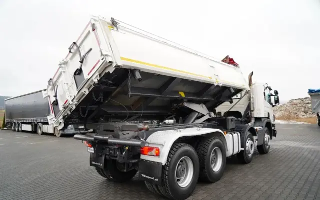 SCANIA P 410 / 8x4 / WYWROTKA 2 STRONNA / HYDROBURTA / BORDMATIC / OPTICRUISE / OPONY 100% / EURO 6 