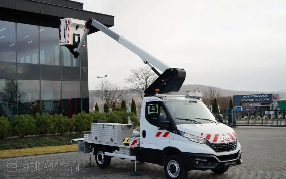 IVECO 35-140 / ZWYŻKA / PODNOŚNIK KOSZOWY KLUBB K26/ 4 PODPORY / MANUAL / 2020  R 
