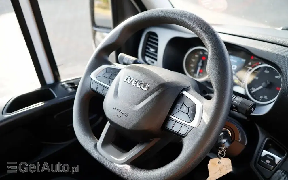 IVECO 35-140 / ZWYŻKA / PODNOŚNIK KOSZOWY KLUBB K26/ 4 PODPORY / MANUAL / 2020  R 