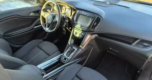 OPEL Zafira 1.4 T Cosmo