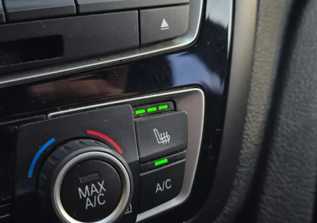 BMW Seria 4 420d Sport Line