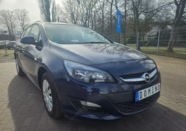 OPEL Astra IV 1.6 Enjoy