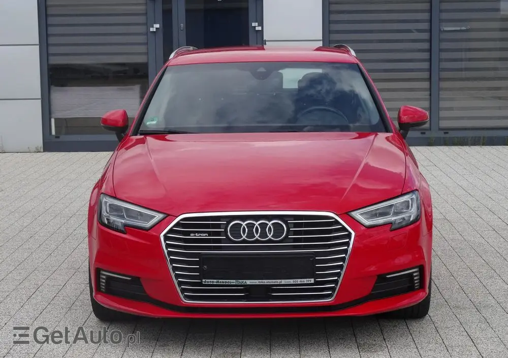 AUDI A3 Sportback 1.4 TFSI CoD ultra Attraction S tronic