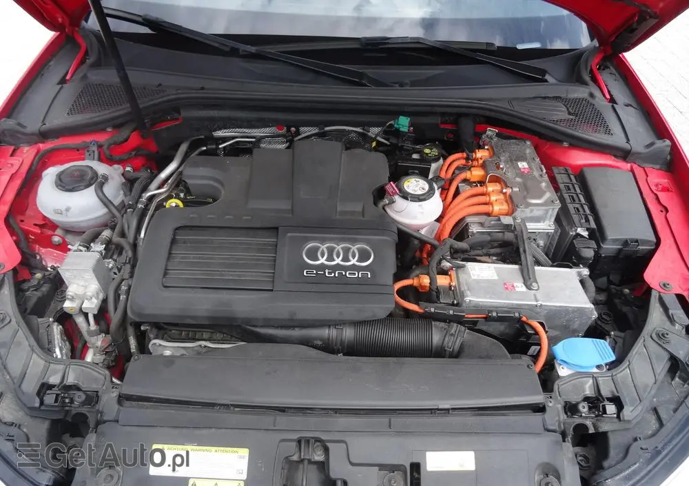 AUDI A3 Sportback 1.4 TFSI CoD ultra Attraction S tronic