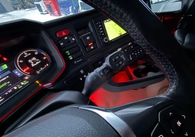 SCANIA S730 V8 idealny stan 2021 pełna opcja z Niemiec ASO scania na kontrakcie hydraulika 