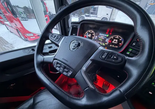 SCANIA S730 V8 idealny stan 2021 pełna opcja z Niemiec ASO scania na kontrakcie hydraulika 