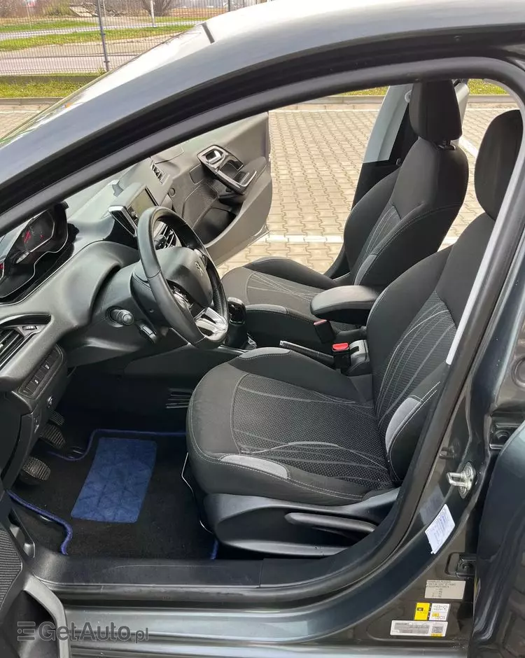 PEUGEOT 208 1.4 VTi Active