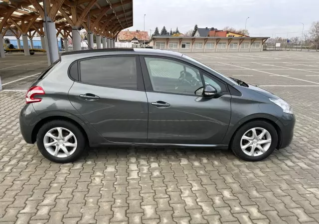 PEUGEOT 208 1.4 VTi Active