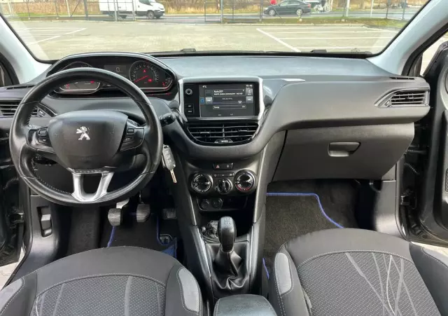 PEUGEOT 208 1.4 VTi Active