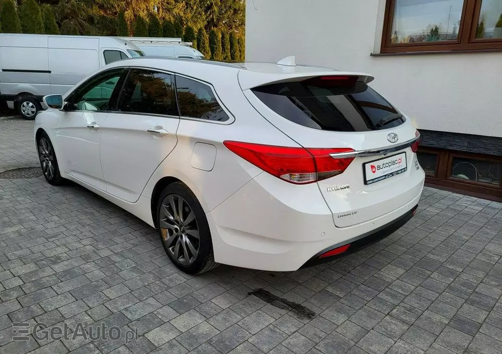 HYUNDAI I40 