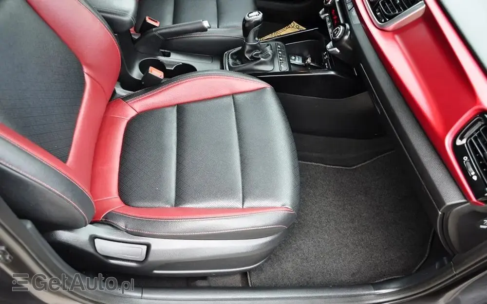 KIA Rio 1.0 T-GDI 120 Platinum Edition