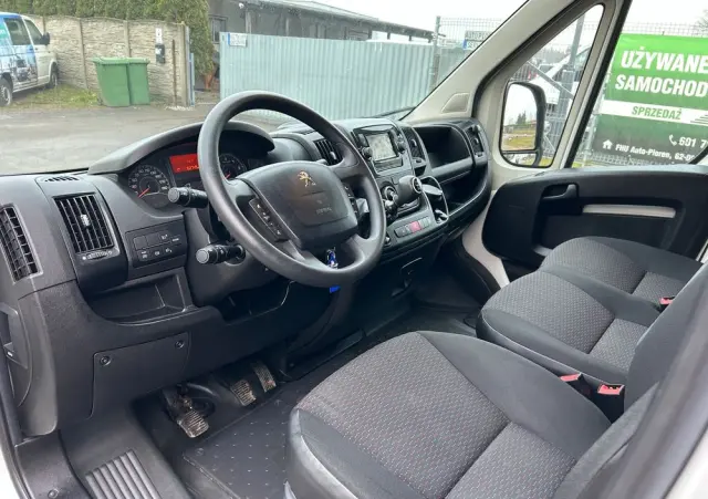 PEUGEOT Boxer 