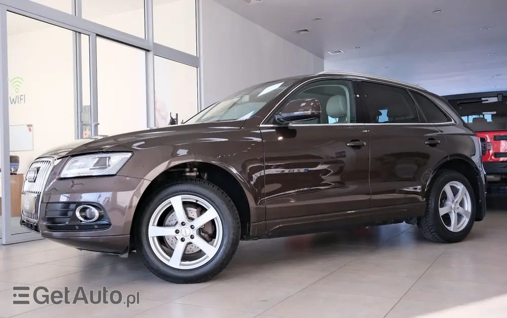AUDI Q5 
