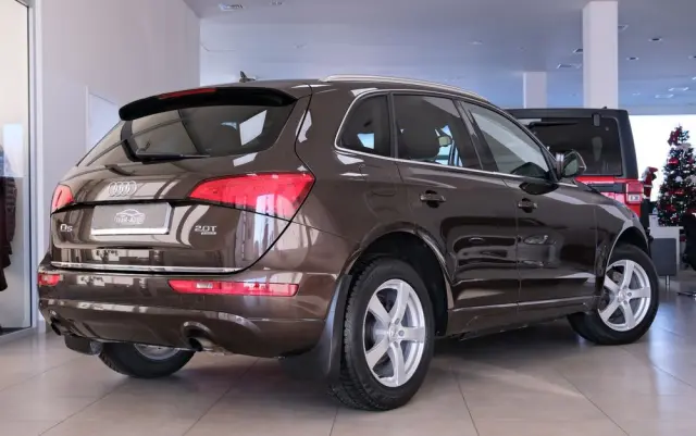 AUDI Q5 