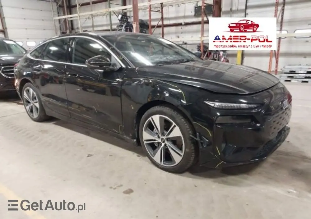 AUDI A6 Avant e-tron 