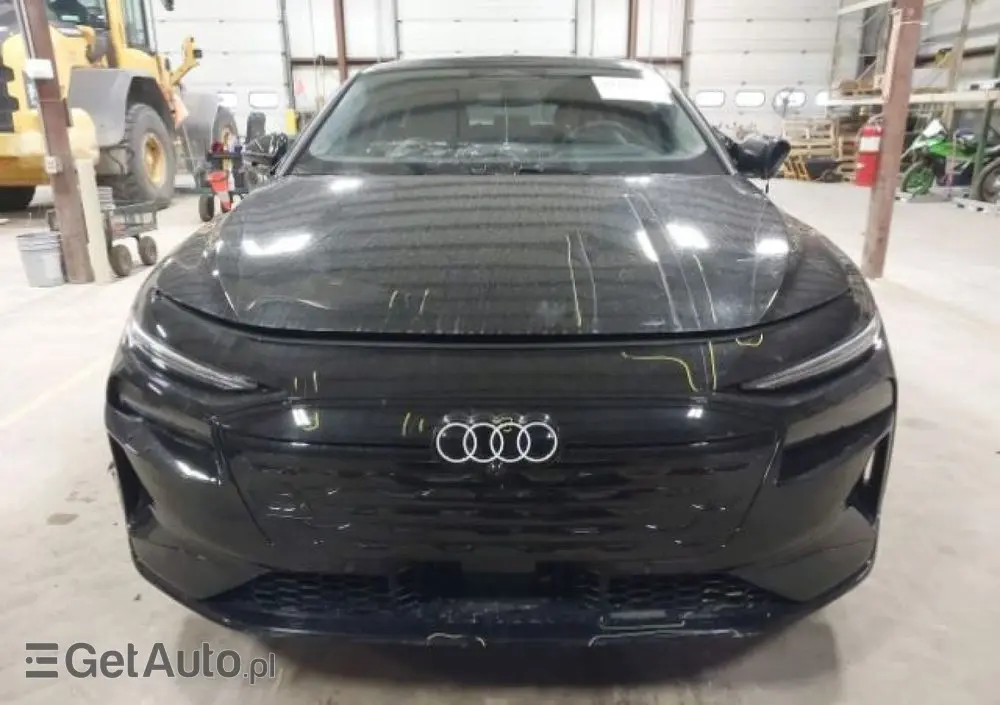 AUDI A6 Avant e-tron 