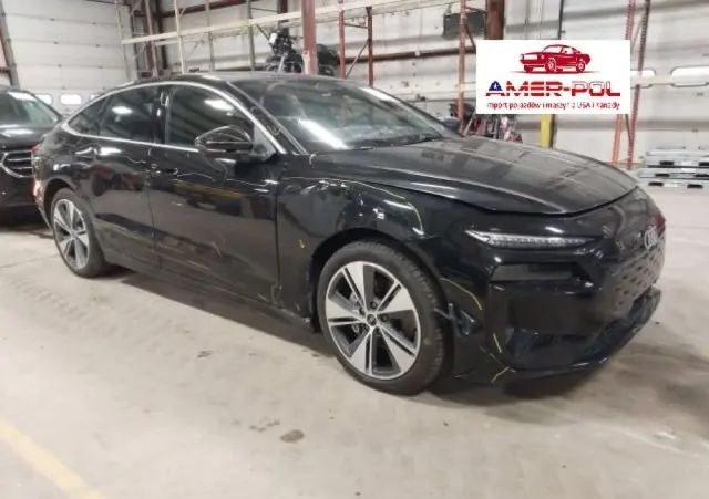 AUDI A6 Avant e-tron 