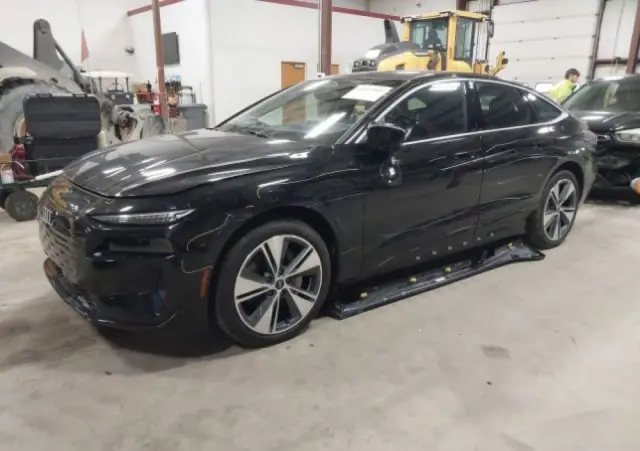 AUDI A6 Avant e-tron 