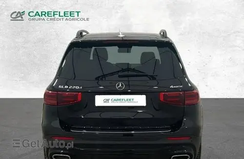 MERCEDES-BENZ GLB 