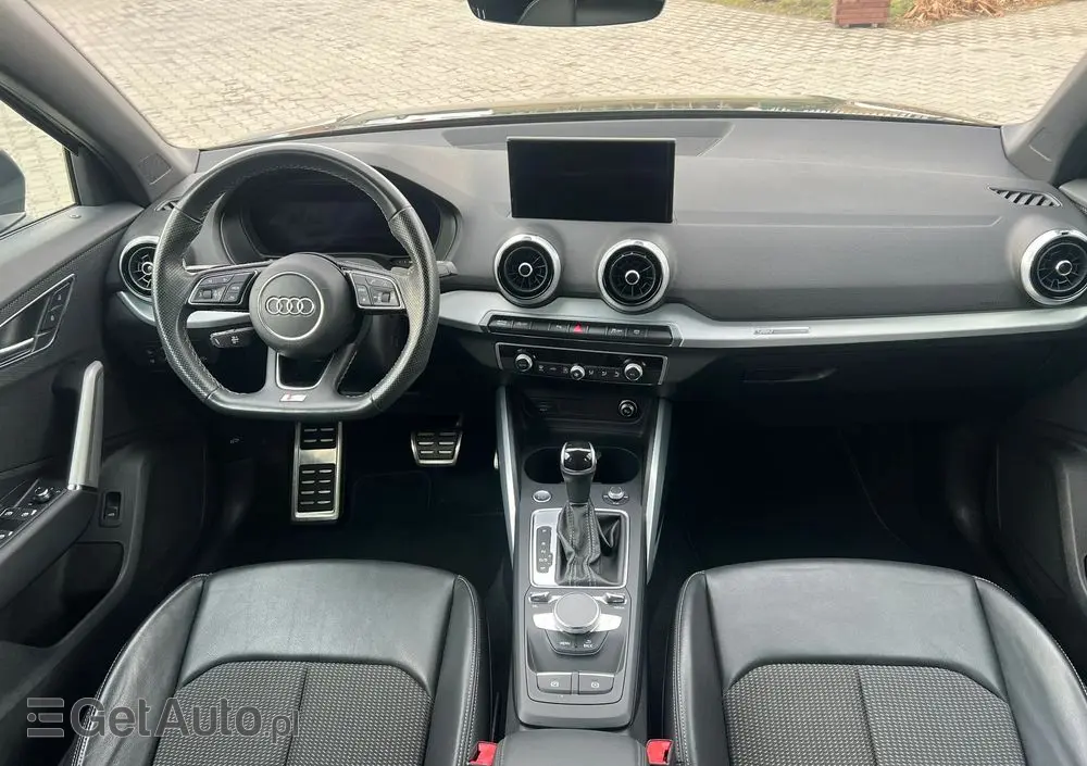 AUDI Q2 35 TFSI S tronic S line